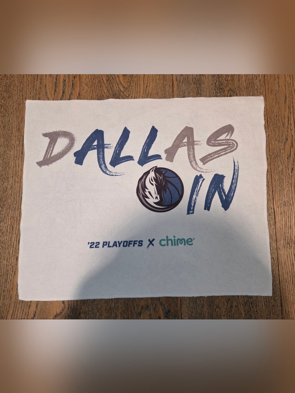 NBA - Dallas Mavericks - Souvenir - Towel - Playoffs - 2022